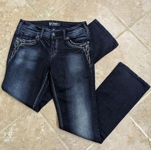 Silver Dark wash Suki jeans. 29x33. Straight.